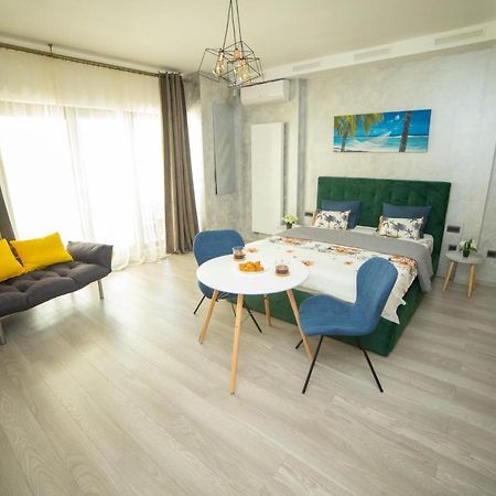 Studio 60 By The Beach Mamaia, Free Parking Casa Del Mar Eksteriør billede